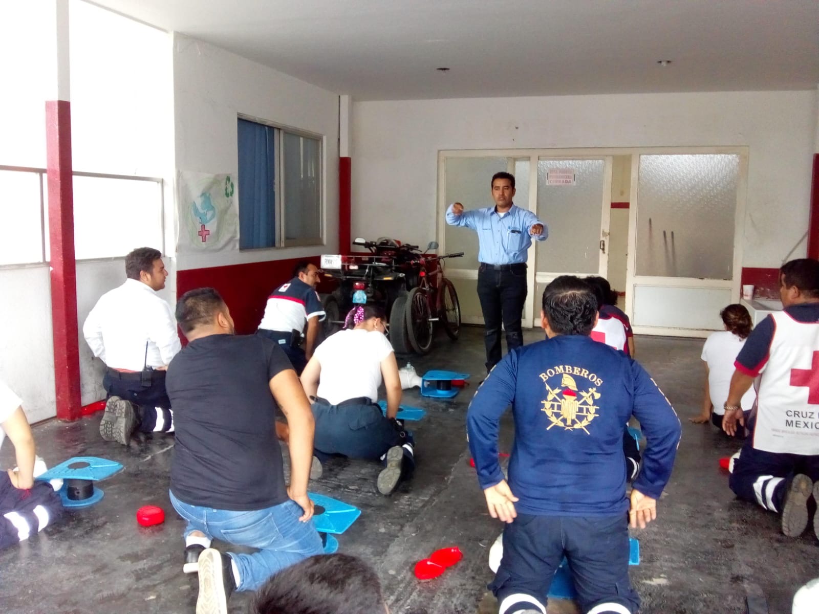 Capacitación práctica en grupo